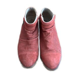 Rebels Red Suede Leather Ankle Booties Side Zipper Women's Size 10